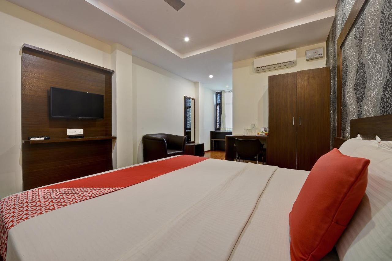 โอโย 22861 โฮเต็ล สมานวิ อินเตอร์เนชั่นแนล Hotel Belur  ภายนอก รูปภาพ