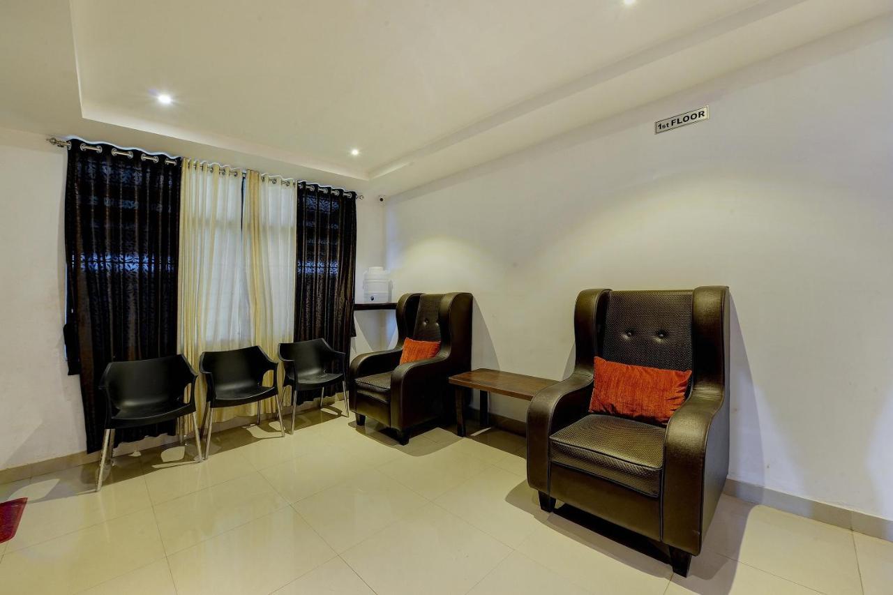 โอโย 22861 โฮเต็ล สมานวิ อินเตอร์เนชั่นแนล Hotel Belur  ภายนอก รูปภาพ