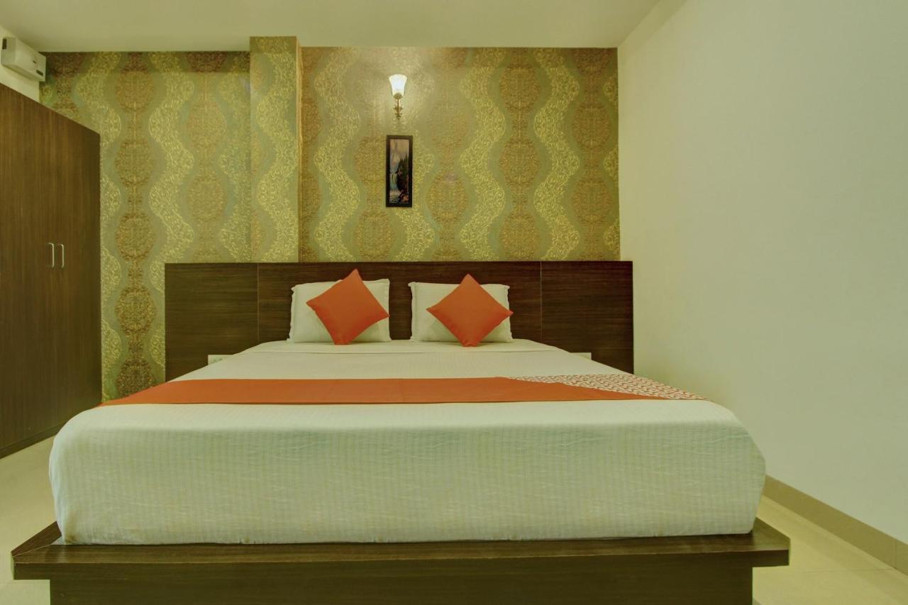 โอโย 22861 โฮเต็ล สมานวิ อินเตอร์เนชั่นแนล Hotel Belur  ภายนอก รูปภาพ
